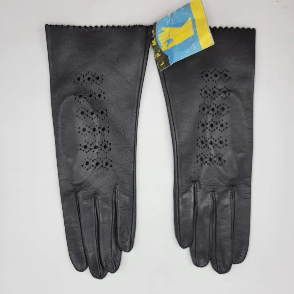 Vintage Womens Soft Real Leather Gloves With Cutout Design Small Black